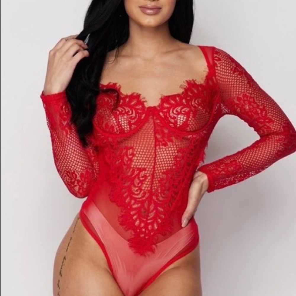 ‼️Red Lace Bodysuit - Picture 6 of 8
